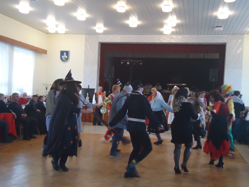 Fotogaléria Pochovávanie basy 03.03.2019 (50) Pochovávanie basy 03.03.2019